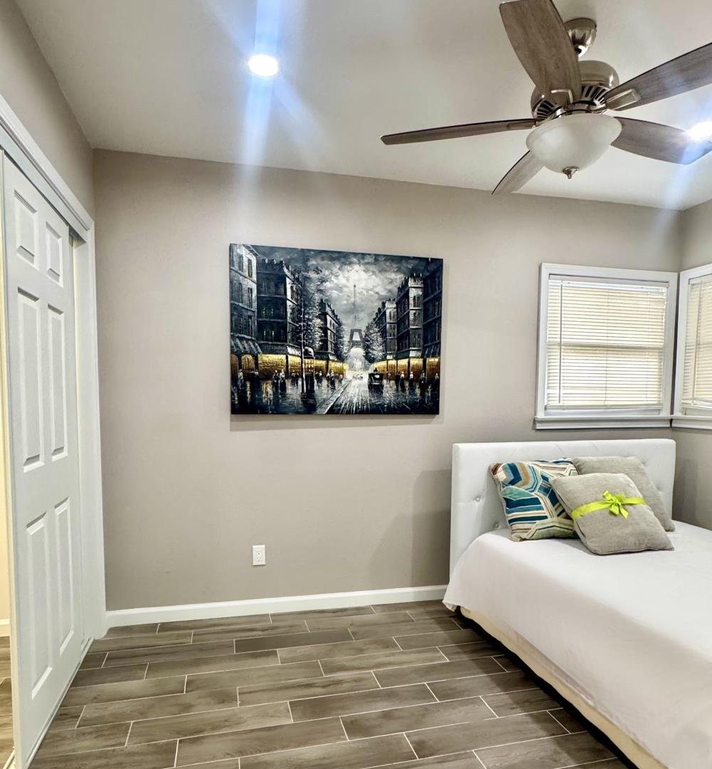 Detail Gallery Image 7 of 12 For 6142 E Peabody St, Long Beach,  CA 90808 - 2 Beds | 1 Baths