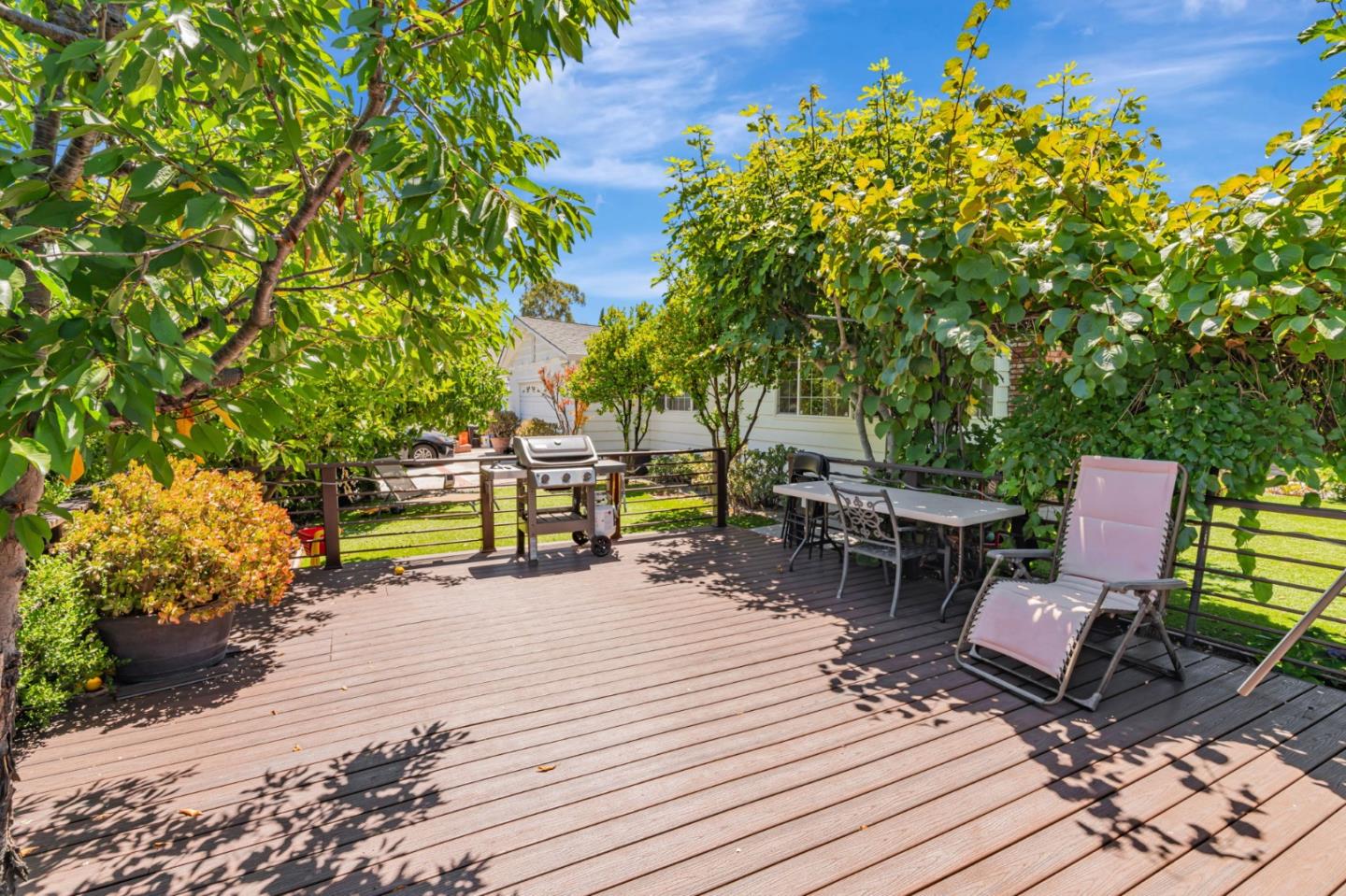 Detail Gallery Image 27 of 27 For 225 W Meadow Dr, Palo Alto,  CA 94306 - 3 Beds | 2 Baths