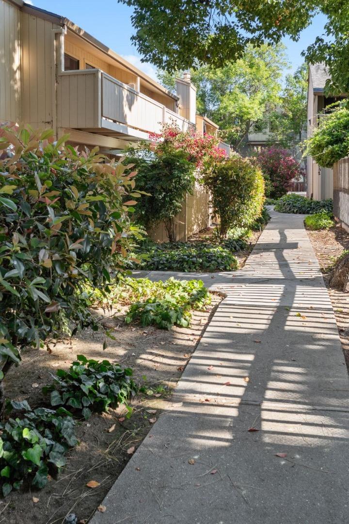 Detail Gallery Image 17 of 20 For 948 Kiely Blvd #F,  Santa Clara,  CA 95051 - 2 Beds | 2 Baths