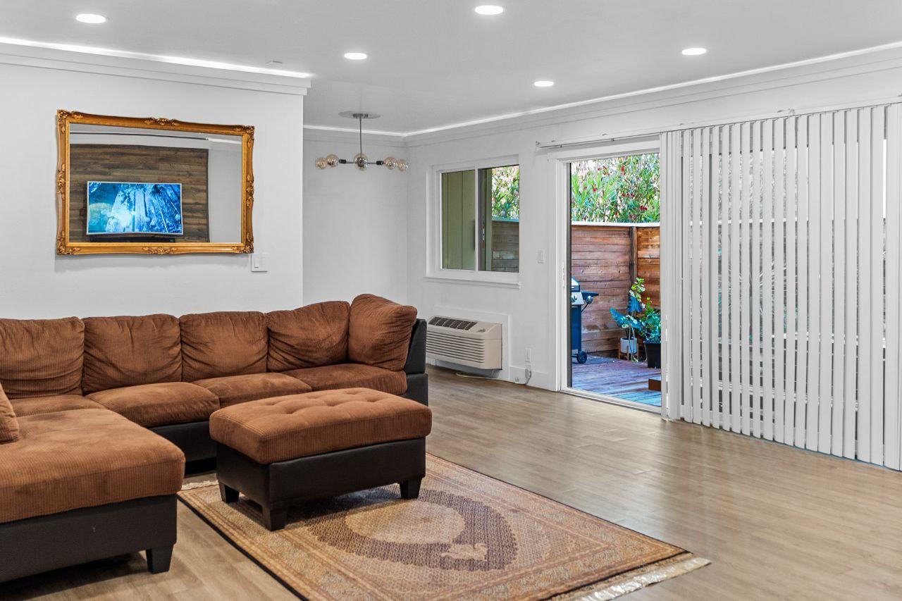 Detail Gallery Image 3 of 20 For 948 Kiely Blvd #F,  Santa Clara,  CA 95051 - 2 Beds | 2 Baths