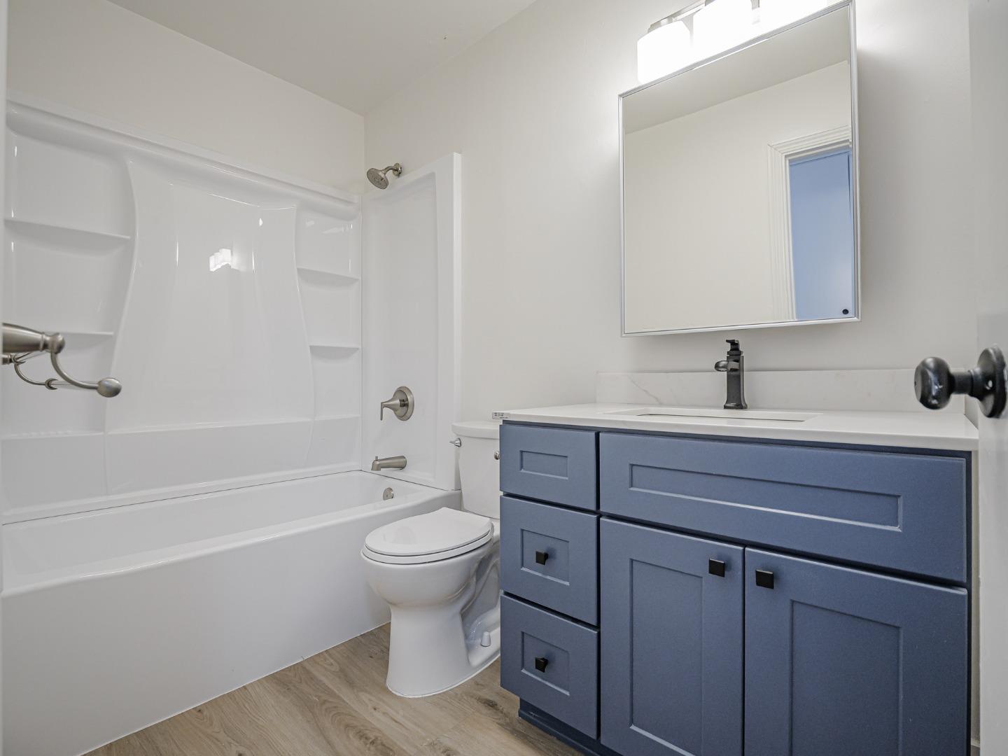 Detail Gallery Image 26 of 33 For 919 Acosta Plz #41,  Salinas,  CA 93905 - 4 Beds | 1/1 Baths