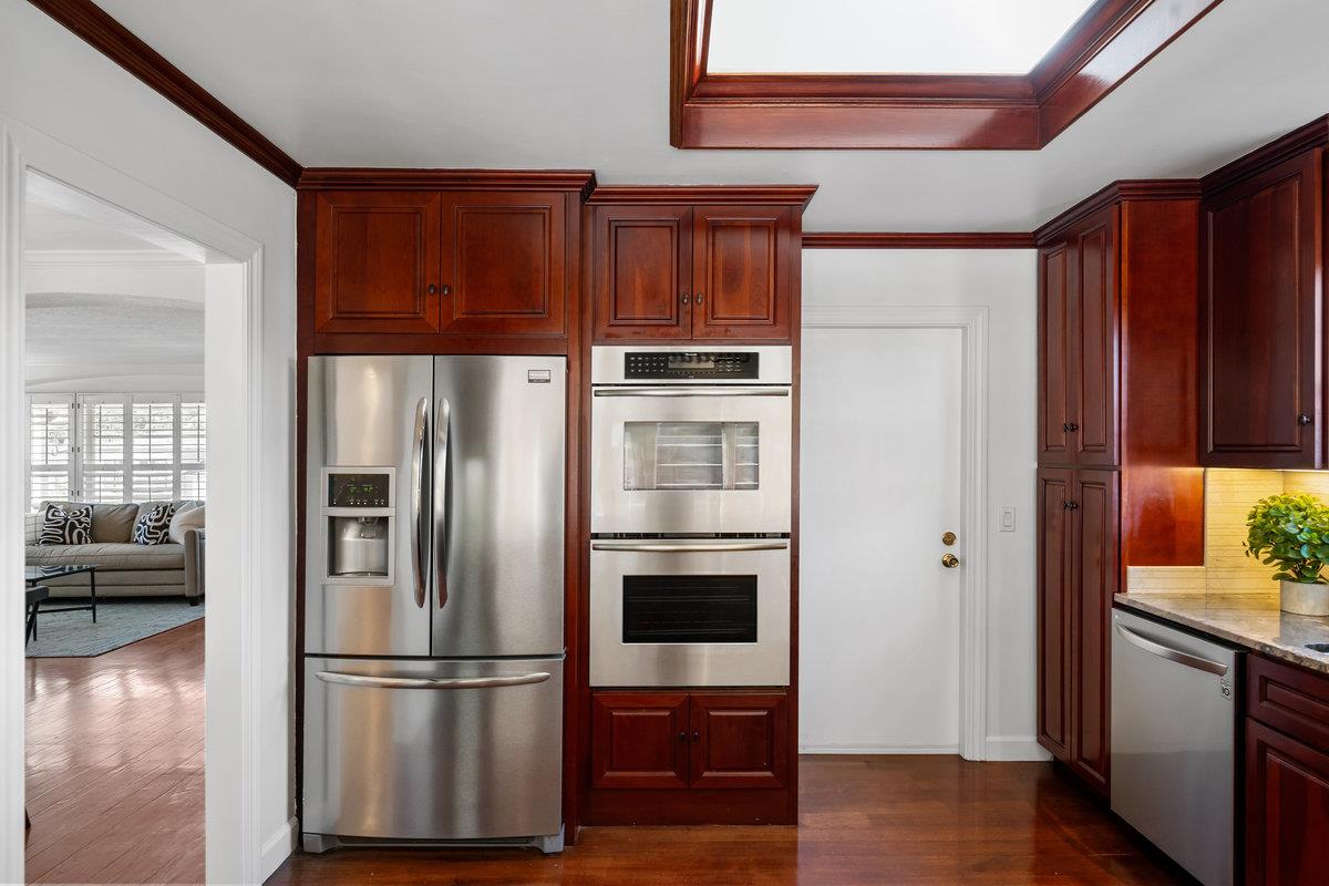 Detail Gallery Image 16 of 39 For 403 Santa Florita Ave, Millbrae,  CA 94030 - 3 Beds | 2 Baths