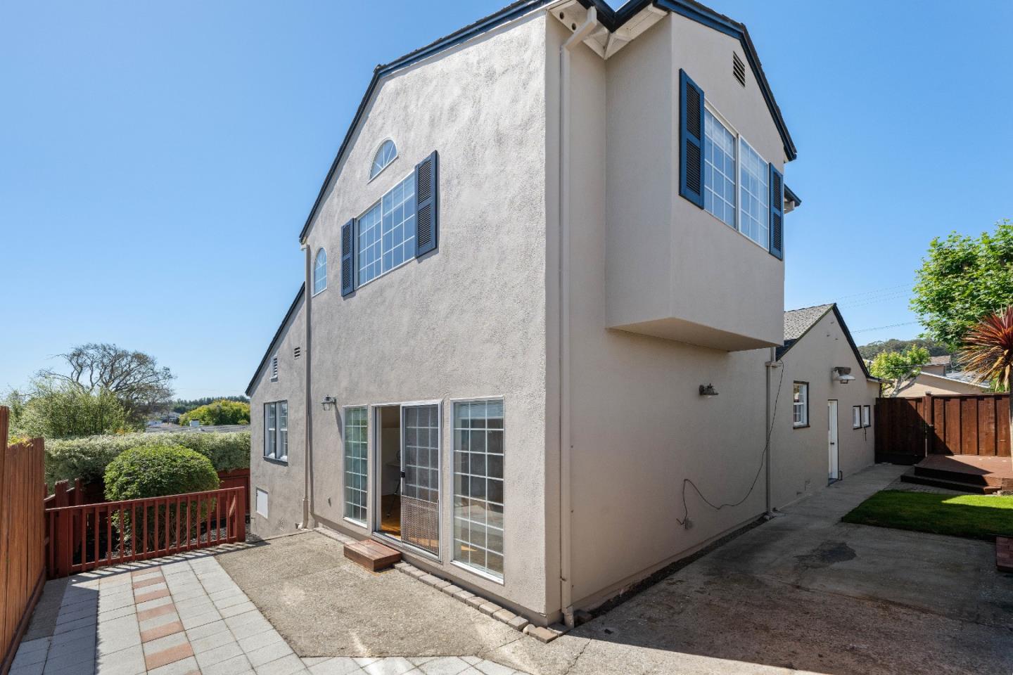 Detail Gallery Image 38 of 39 For 403 Santa Florita Ave, Millbrae,  CA 94030 - 3 Beds | 2 Baths
