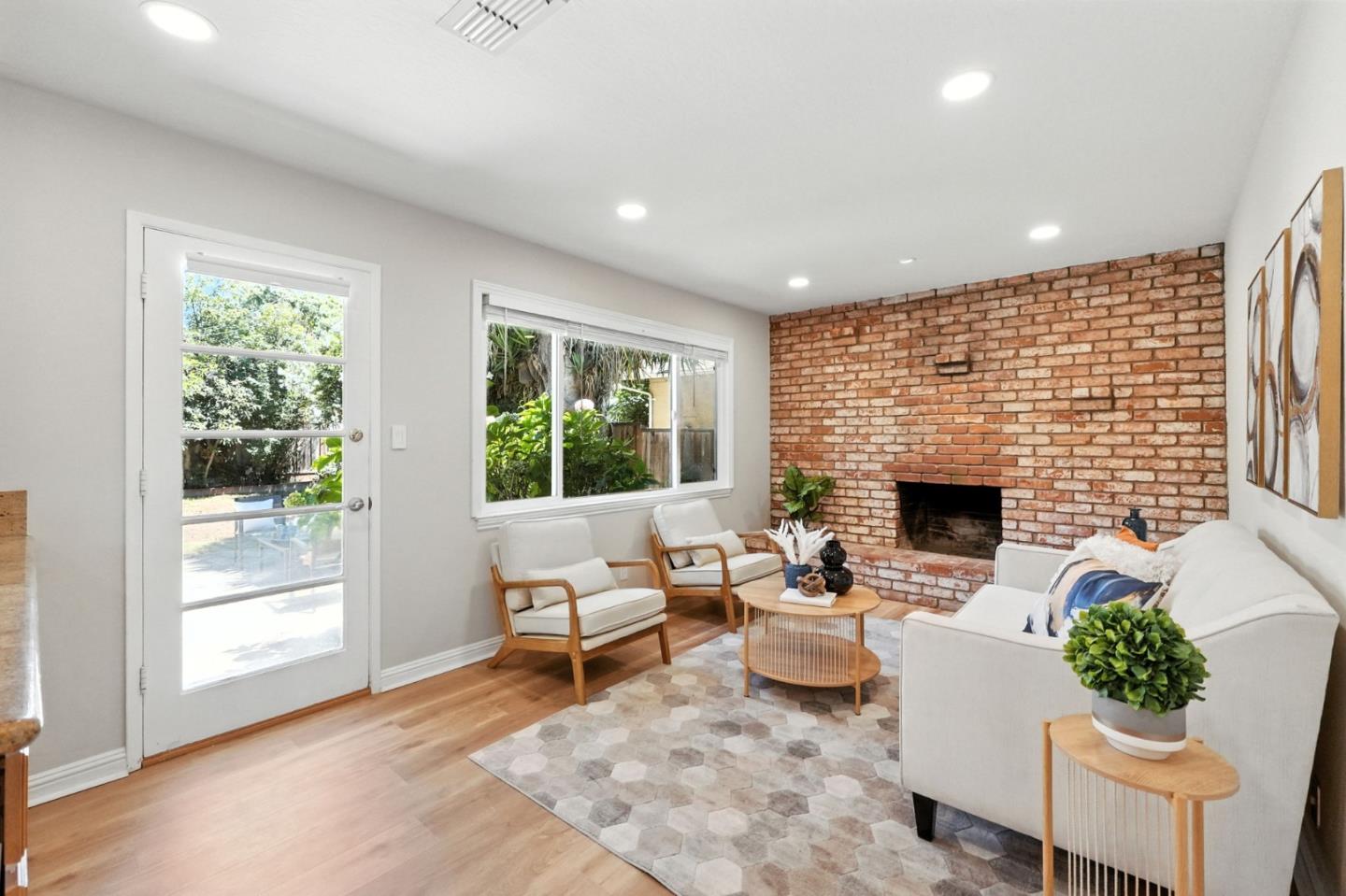 Detail Gallery Image 16 of 27 For 479 Chestnut Ave, Milpitas,  CA 95035 - 3 Beds | 2 Baths