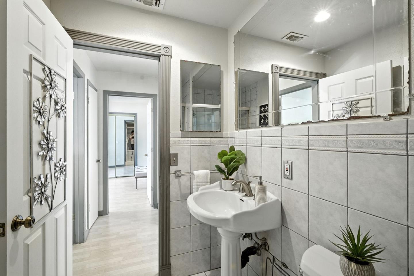 Detail Gallery Image 23 of 35 For 5024 Snow Dr, San Jose,  CA 95111 - 3 Beds | 1 Baths