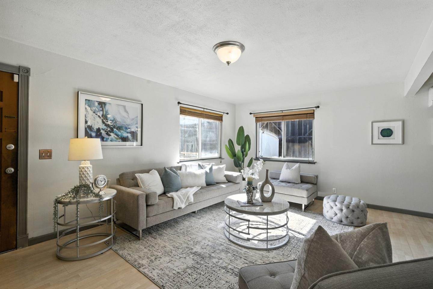 Detail Gallery Image 4 of 35 For 5024 Snow Dr, San Jose,  CA 95111 - 3 Beds | 1 Baths