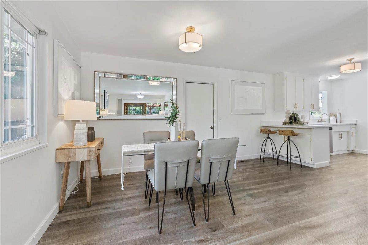 Detail Gallery Image 11 of 31 For 622 Wellsbury Way, Palo Alto,  CA 94306 - 3 Beds | 2 Baths