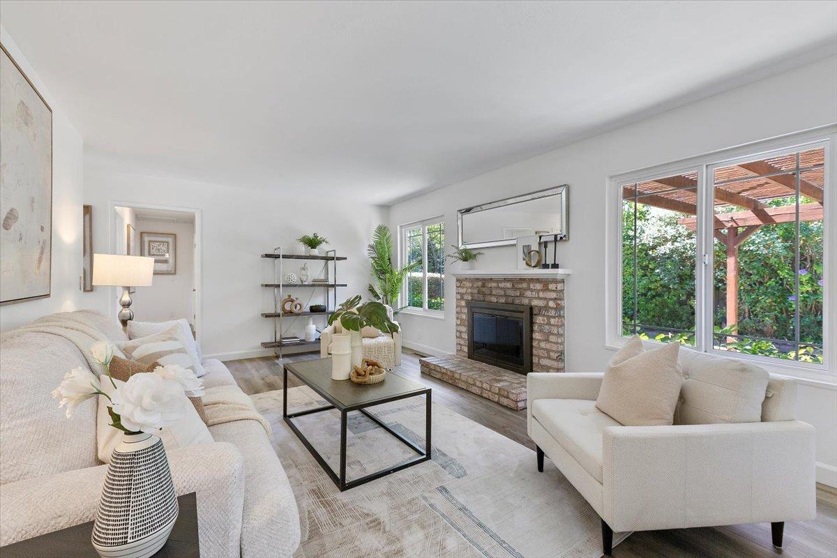 Detail Gallery Image 16 of 31 For 622 Wellsbury Way, Palo Alto,  CA 94306 - 3 Beds | 2 Baths