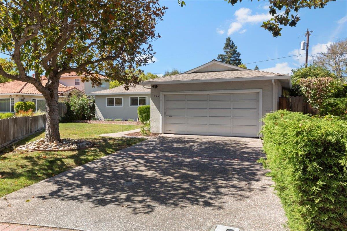 Detail Gallery Image 3 of 31 For 622 Wellsbury Way, Palo Alto,  CA 94306 - 3 Beds | 2 Baths
