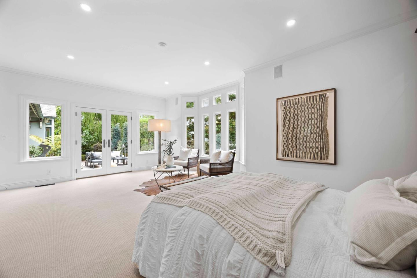 Detail Gallery Image 33 of 78 For 1901 Carmelita Ave, Burlingame,  CA 94010 - 5 Beds | 4/1 Baths
