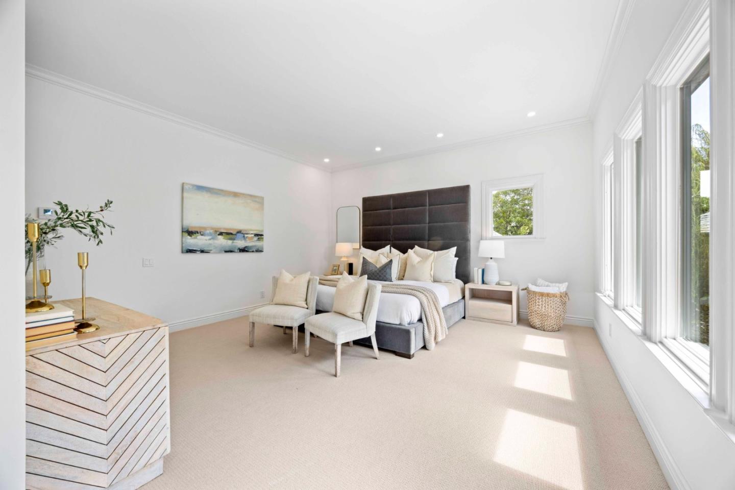 Detail Gallery Image 54 of 78 For 1901 Carmelita Ave, Burlingame,  CA 94010 - 5 Beds | 4/1 Baths