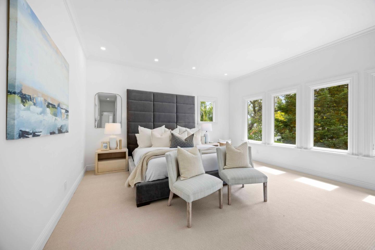 Detail Gallery Image 56 of 78 For 1901 Carmelita Ave, Burlingame,  CA 94010 - 5 Beds | 4/1 Baths