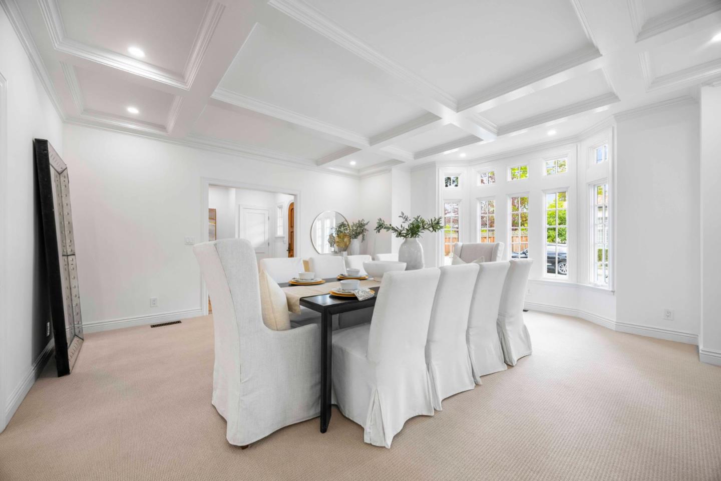 Detail Gallery Image 6 of 78 For 1901 Carmelita Ave, Burlingame,  CA 94010 - 5 Beds | 4/1 Baths