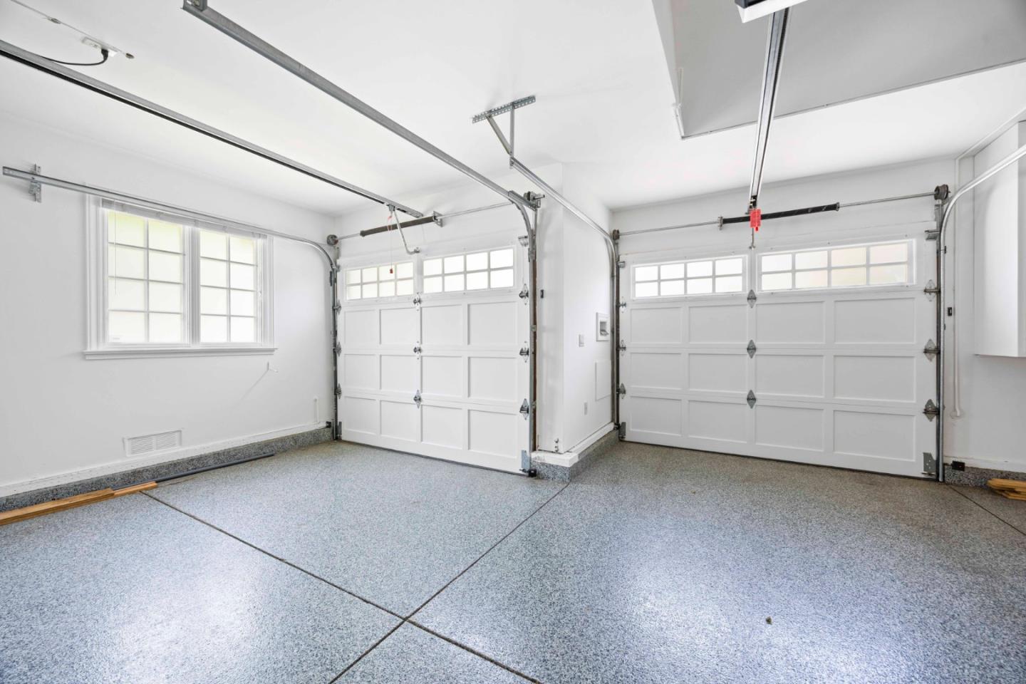 Detail Gallery Image 72 of 78 For 1901 Carmelita Ave, Burlingame,  CA 94010 - 5 Beds | 4/1 Baths