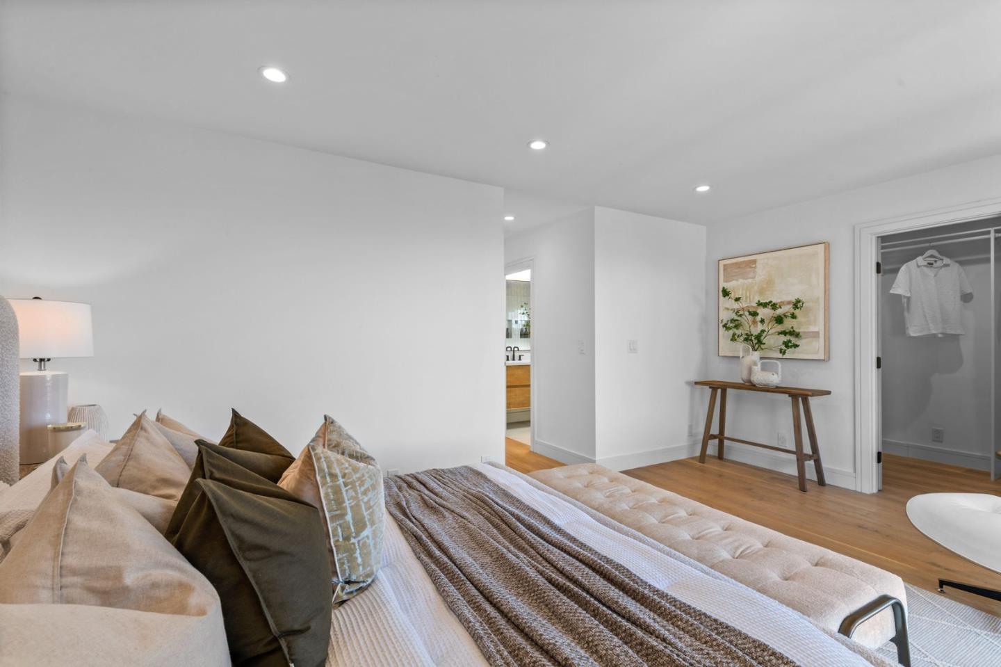 Detail Gallery Image 18 of 43 For 190 Loma Rd, San Carlos,  CA 94070 - 4 Beds | 2/1 Baths