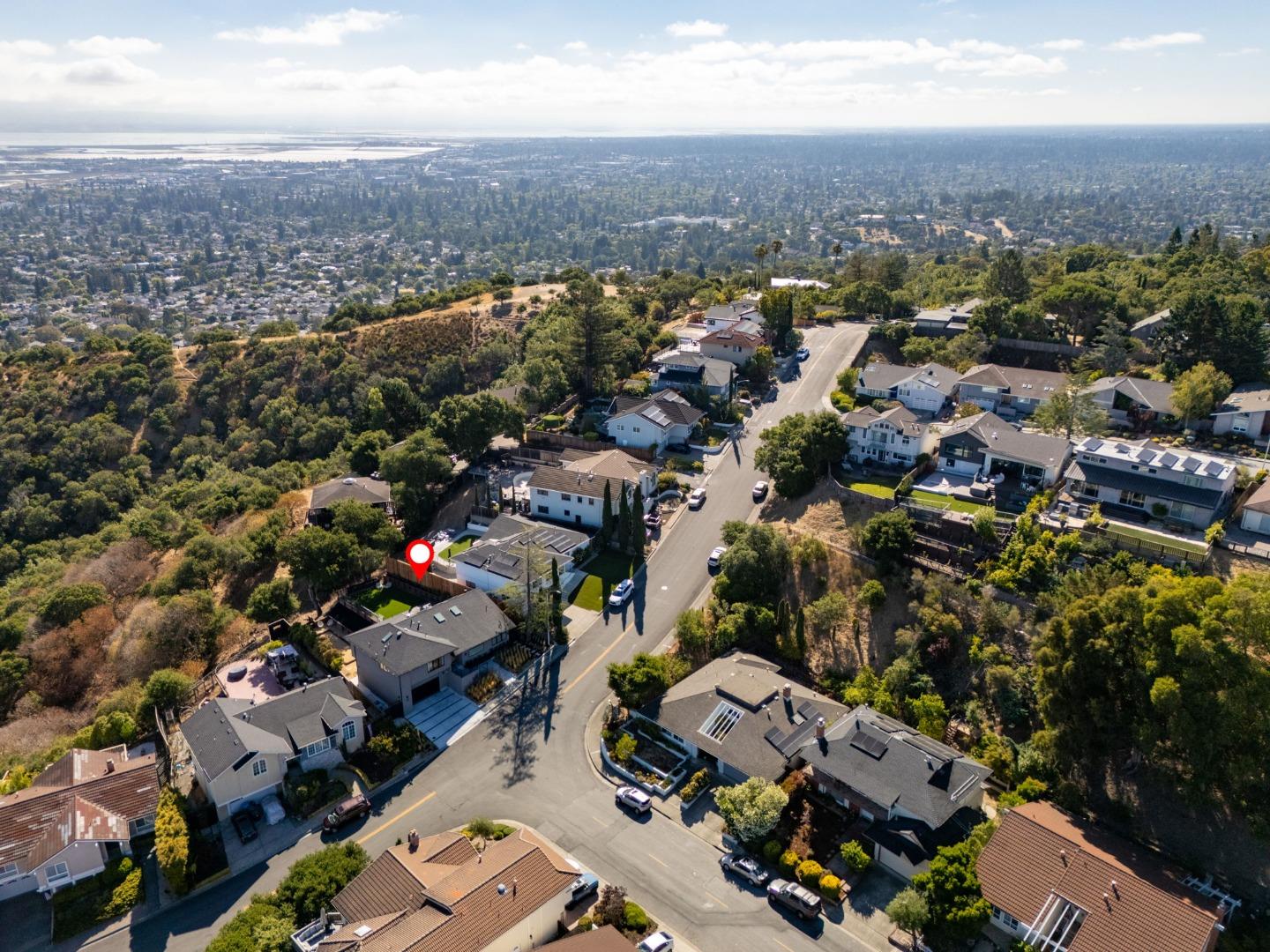 Detail Gallery Image 42 of 43 For 190 Loma Rd, San Carlos,  CA 94070 - 4 Beds | 2/1 Baths