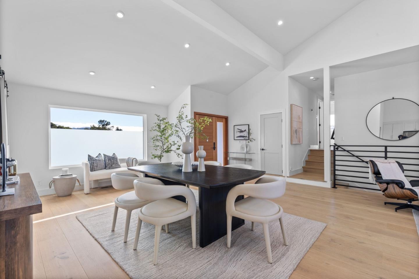 Detail Gallery Image 8 of 43 For 190 Loma Rd, San Carlos,  CA 94070 - 4 Beds | 2/1 Baths