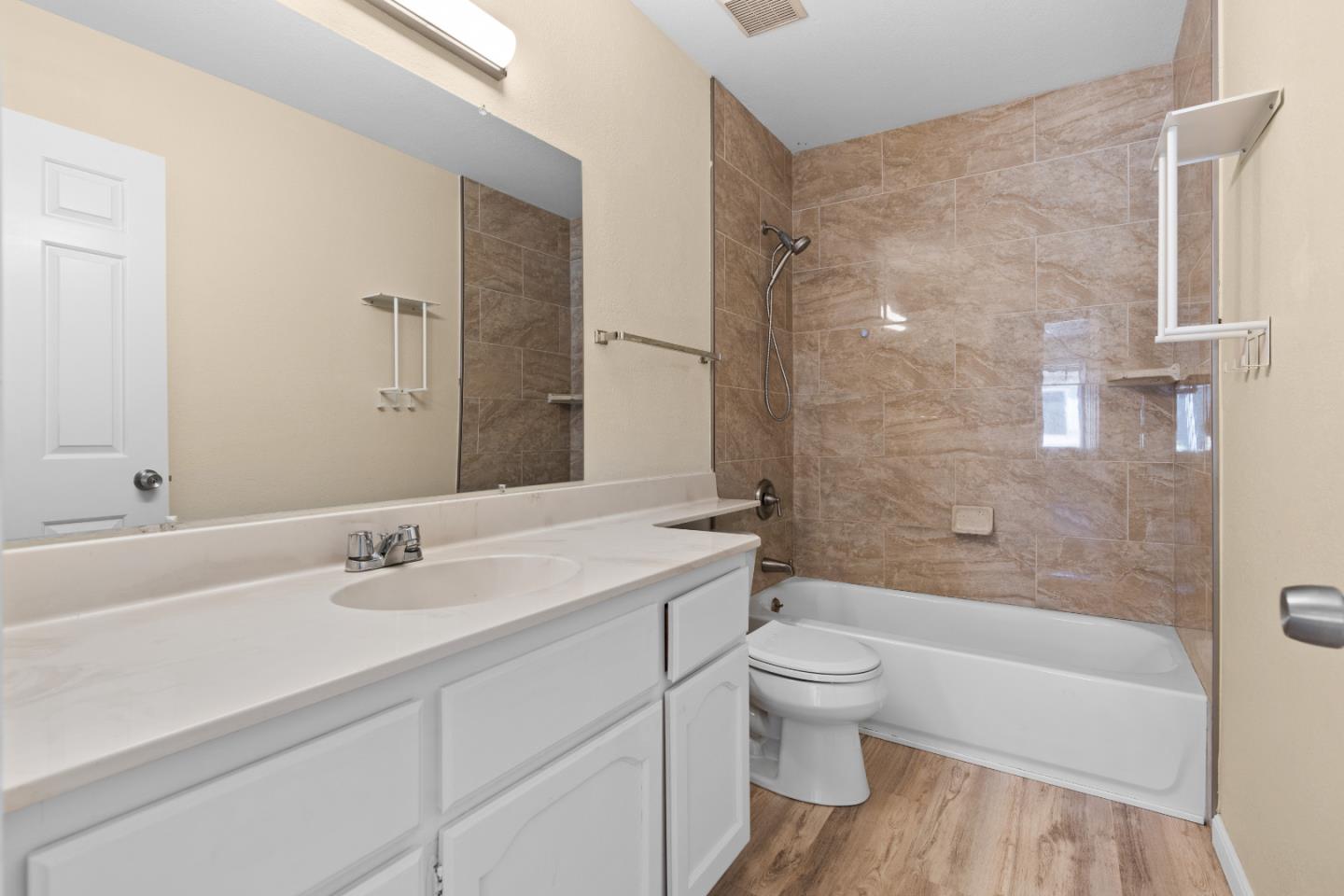 Detail Gallery Image 20 of 26 For 7214 Clarendon St, San Jose,  CA 95129 - 3 Beds | 2/1 Baths