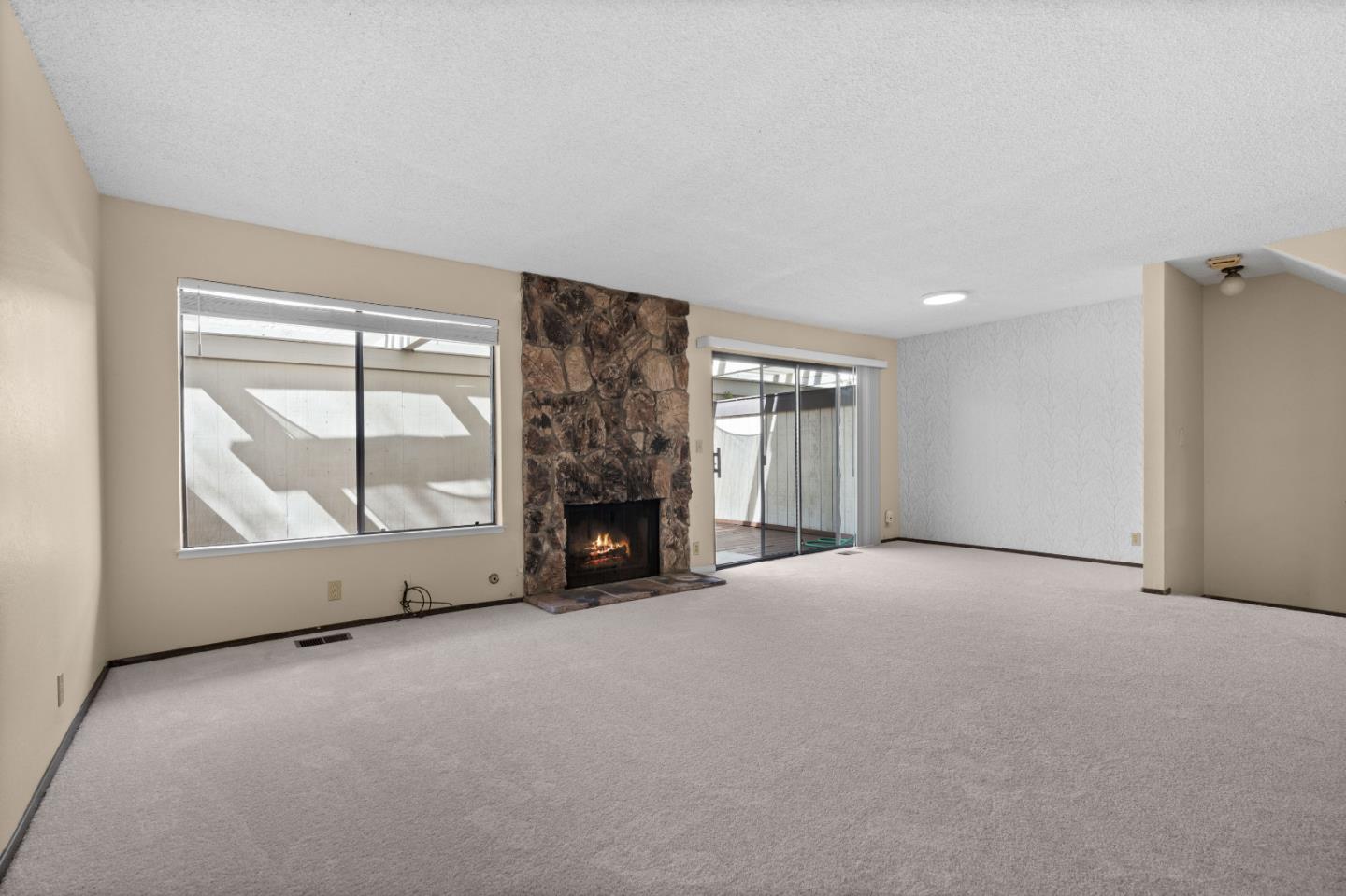 Detail Gallery Image 6 of 26 For 7214 Clarendon St, San Jose,  CA 95129 - 3 Beds | 2/1 Baths