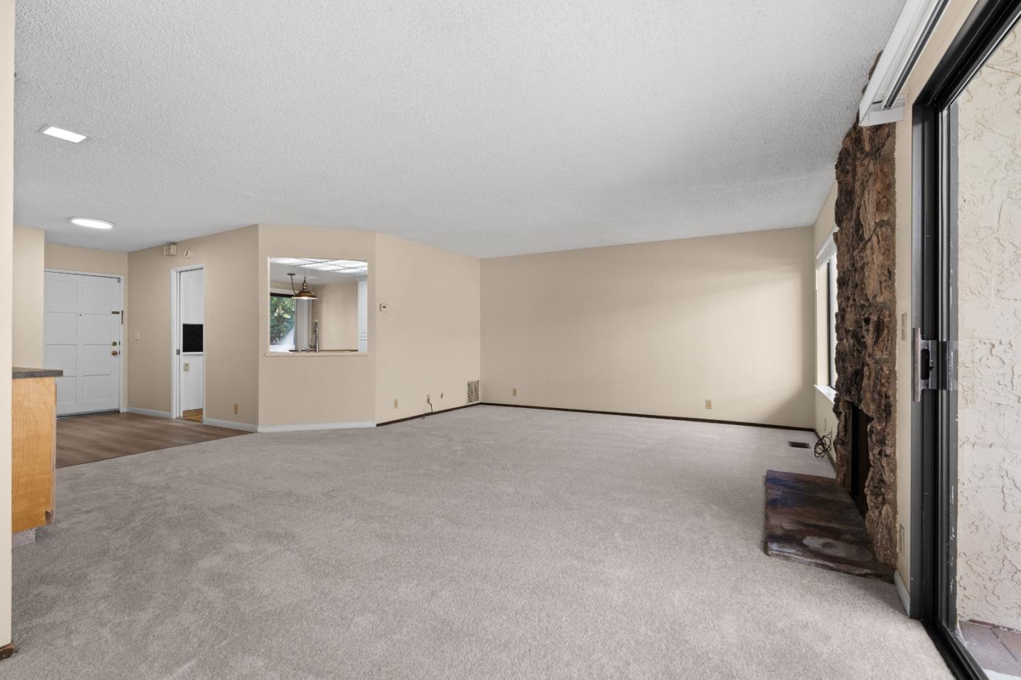 Detail Gallery Image 8 of 26 For 7214 Clarendon St, San Jose,  CA 95129 - 3 Beds | 2/1 Baths