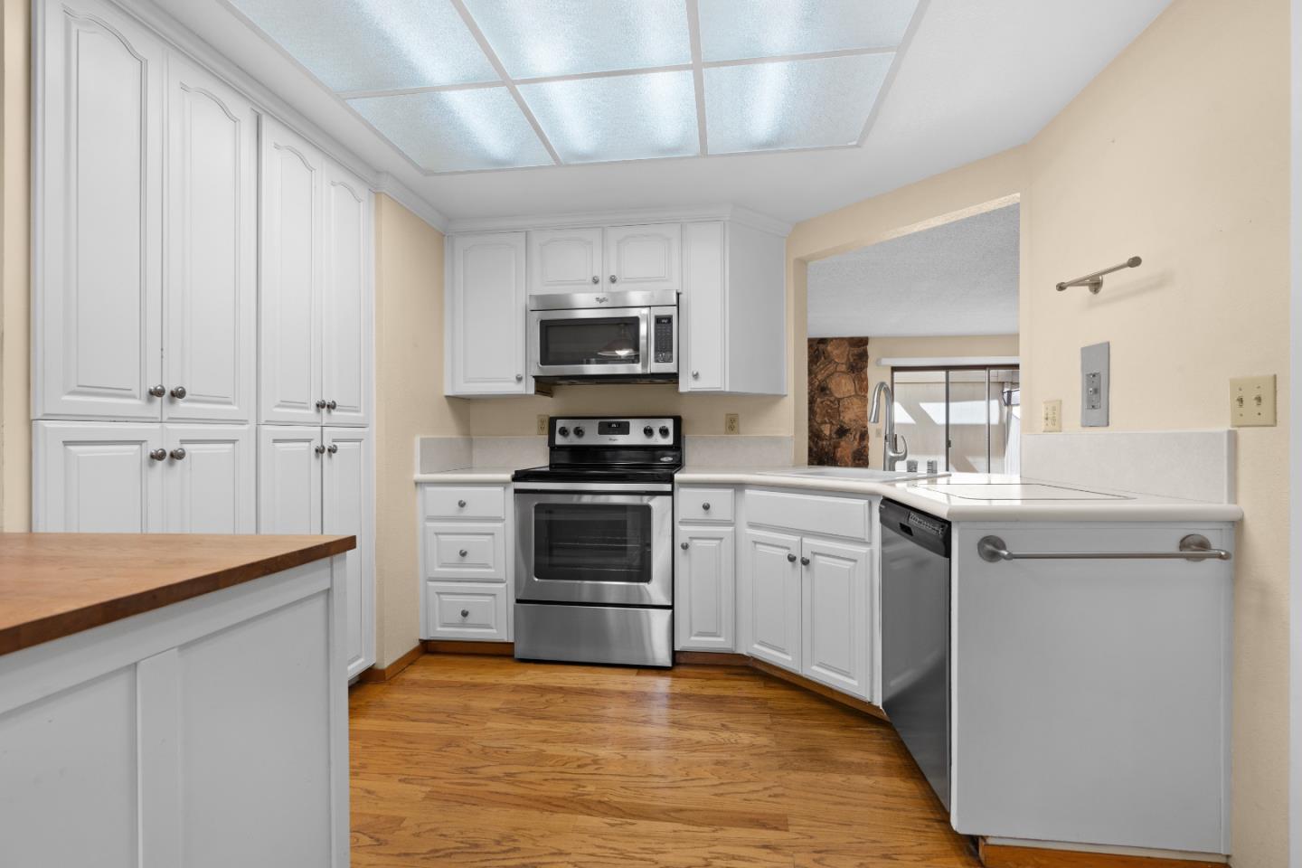 Detail Gallery Image 9 of 26 For 7214 Clarendon St, San Jose,  CA 95129 - 3 Beds | 2/1 Baths