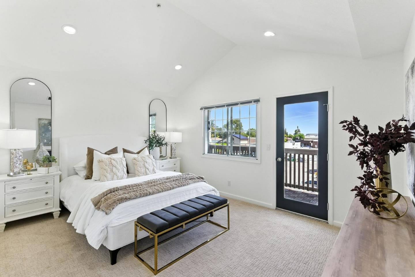Detail Gallery Image 20 of 44 For 935 Old County Rd #42,  Belmont,  CA 94002 - 3 Beds | 2 Baths