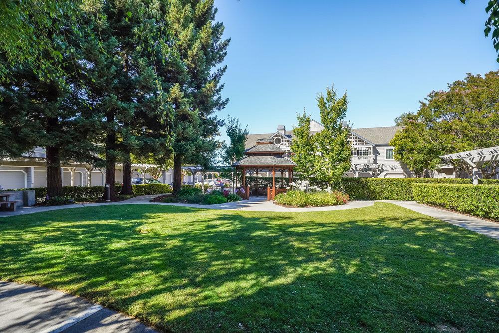 Detail Gallery Image 34 of 44 For 935 Old County Rd #42,  Belmont,  CA 94002 - 3 Beds | 2 Baths
