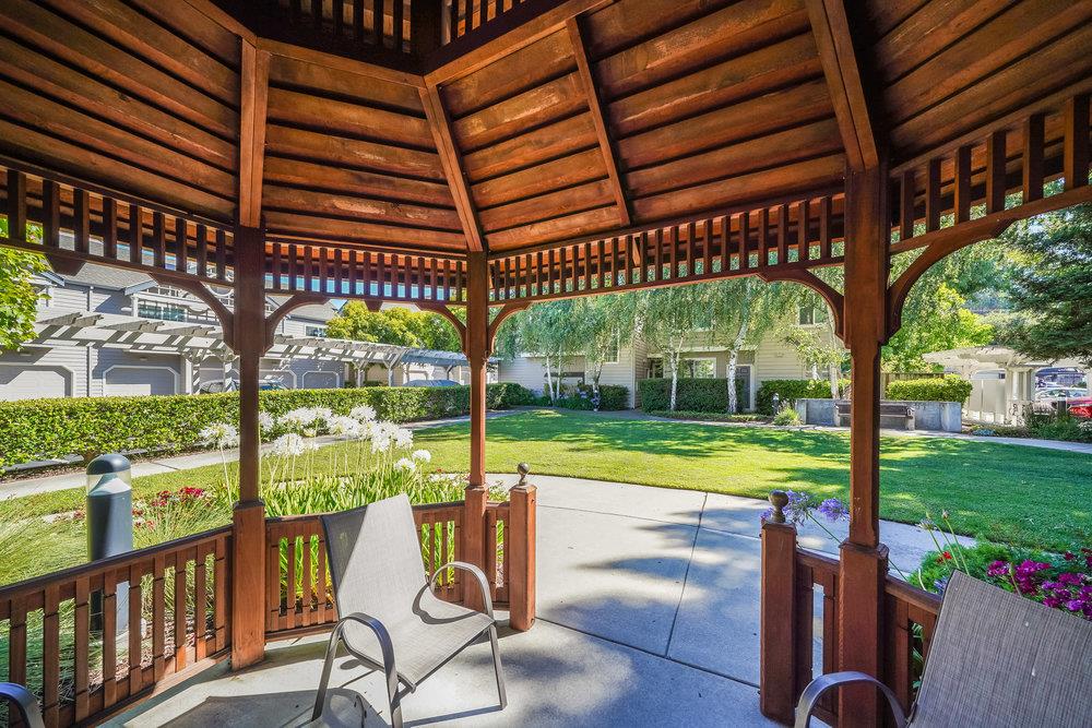 Detail Gallery Image 35 of 44 For 935 Old County Rd #42,  Belmont,  CA 94002 - 3 Beds | 2 Baths