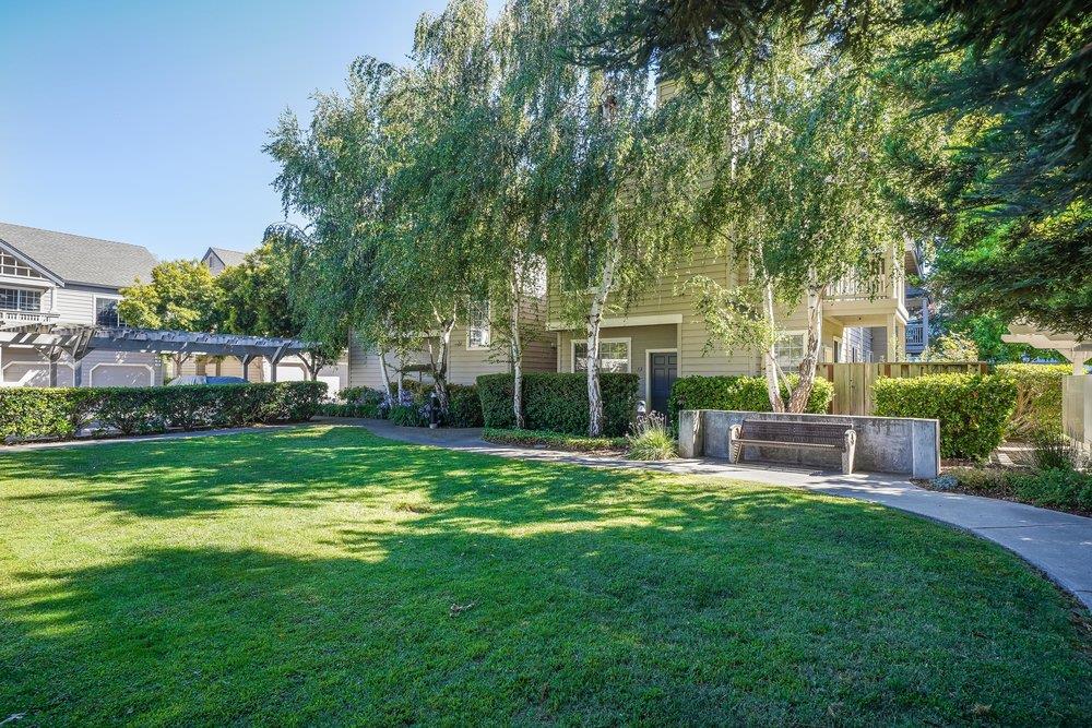 Detail Gallery Image 36 of 44 For 935 Old County Rd #42,  Belmont,  CA 94002 - 3 Beds | 2 Baths