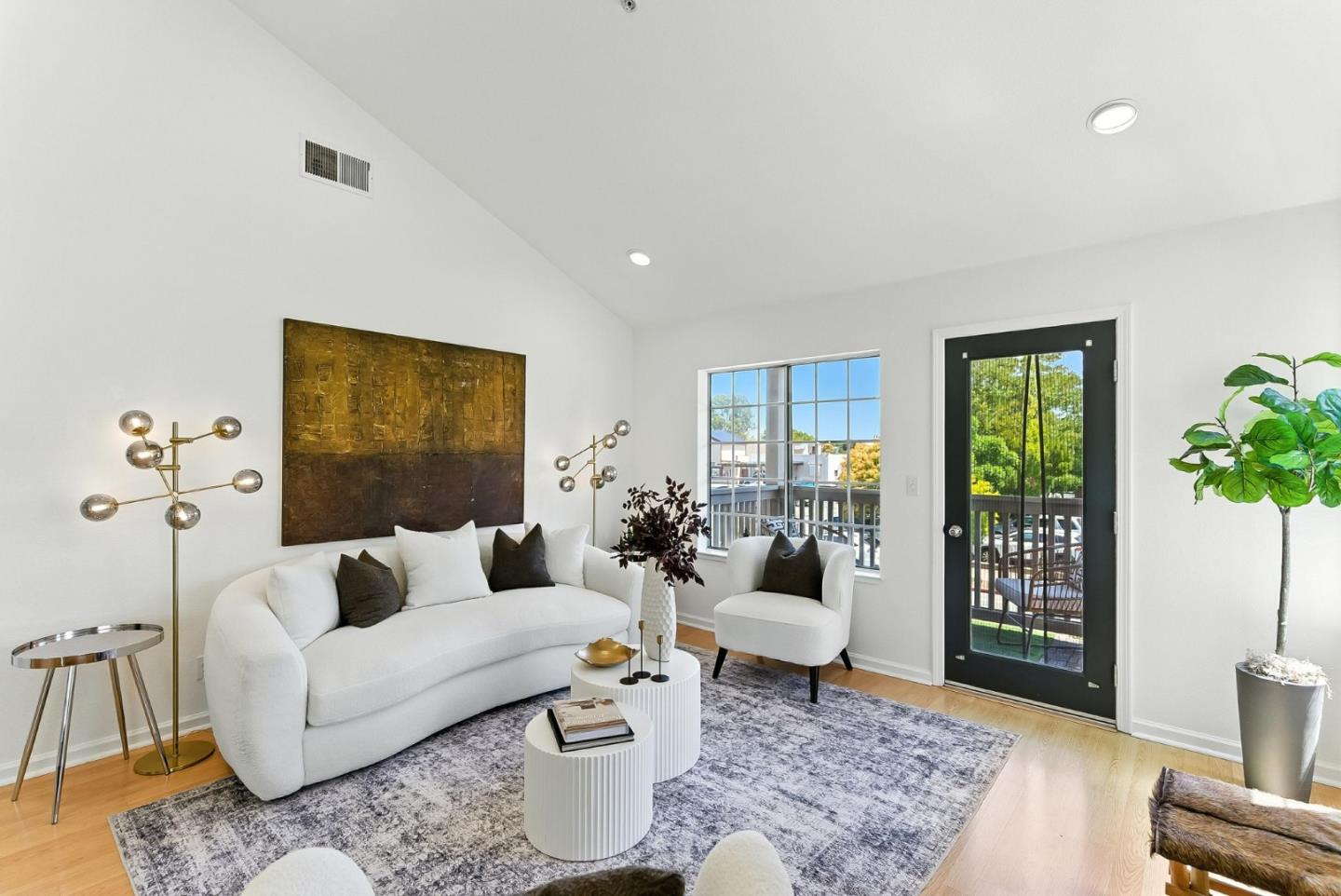 Detail Gallery Image 4 of 44 For 935 Old County Rd #42,  Belmont,  CA 94002 - 3 Beds | 2 Baths