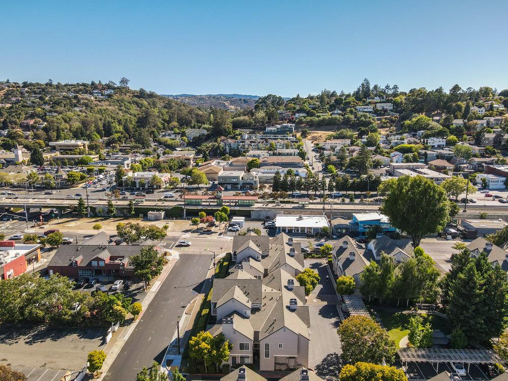 Detail Gallery Image 40 of 44 For 935 Old County Rd #42,  Belmont,  CA 94002 - 3 Beds | 2 Baths