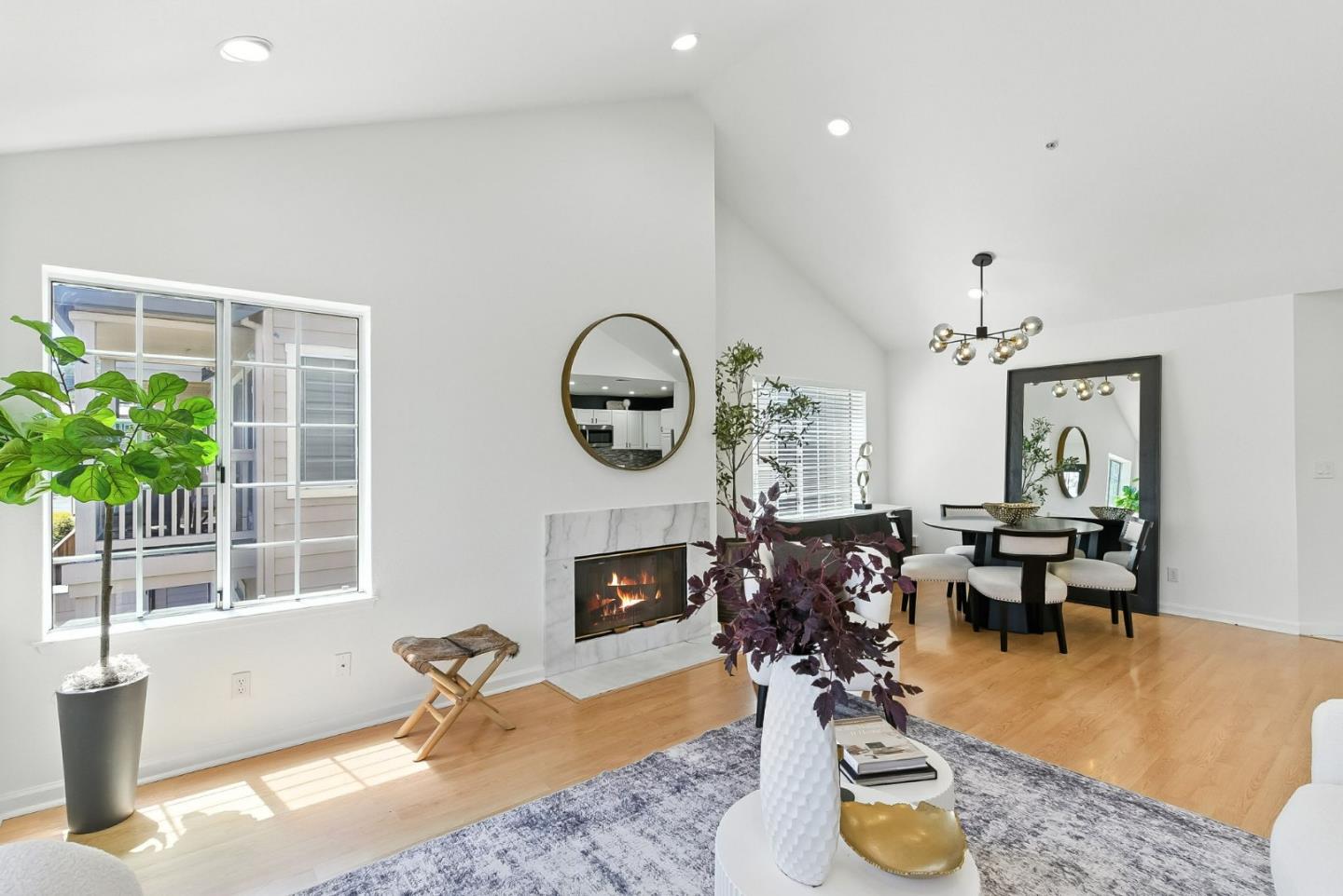 Detail Gallery Image 5 of 44 For 935 Old County Rd #42,  Belmont,  CA 94002 - 3 Beds | 2 Baths