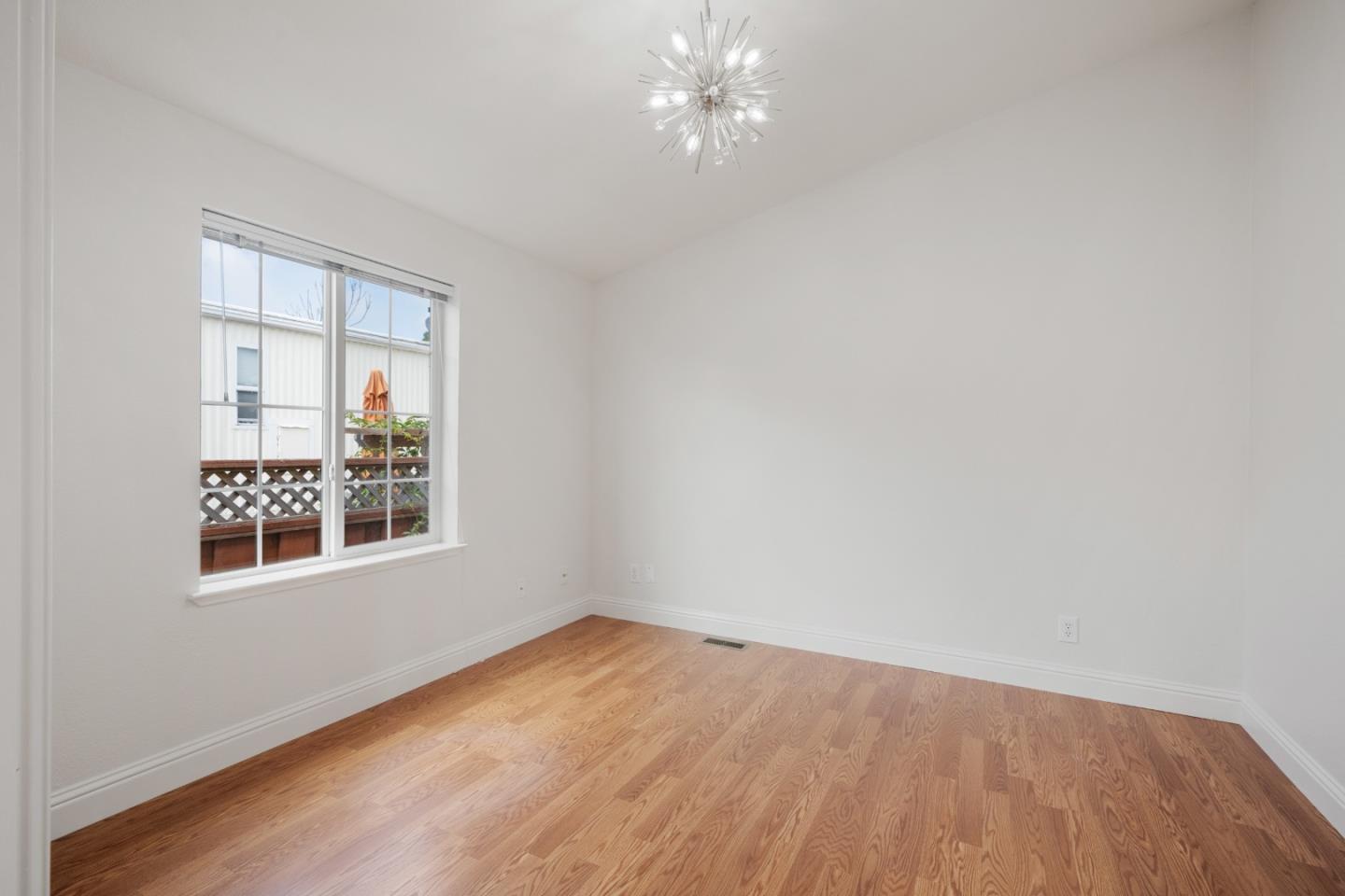 Detail Gallery Image 17 of 36 For 10 Sunset Ter #10,  Half Moon Bay,  CA 94019 - 2 Beds | 2 Baths