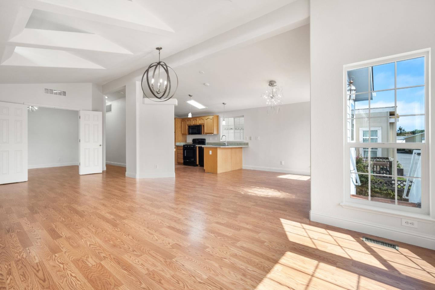 Detail Gallery Image 9 of 36 For 10 Sunset Ter #10,  Half Moon Bay,  CA 94019 - 2 Beds | 2 Baths