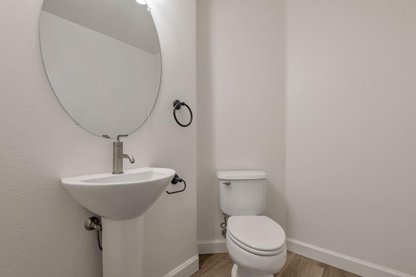 Detail Gallery Image 14 of 26 For 912 Campisi Way #201,  Campbell,  CA 95008 - 3 Beds | 2/1 Baths