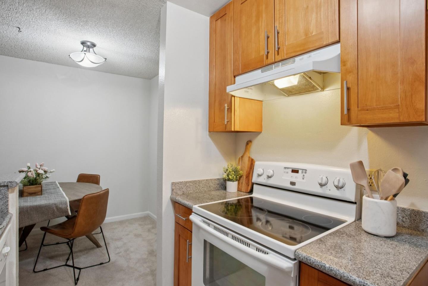Detail Gallery Image 13 of 30 For 357 Half Moon Ln #12,  Daly City,  CA 94015 - 1 Beds | 1 Baths