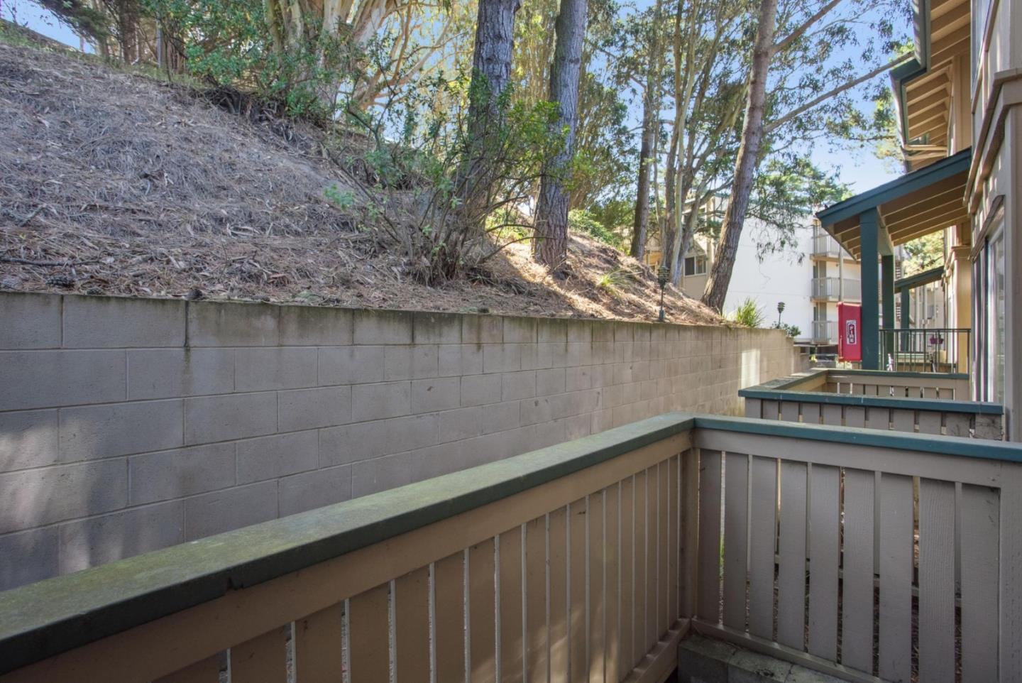 Detail Gallery Image 30 of 30 For 357 Half Moon Ln #12,  Daly City,  CA 94015 - 1 Beds | 1 Baths