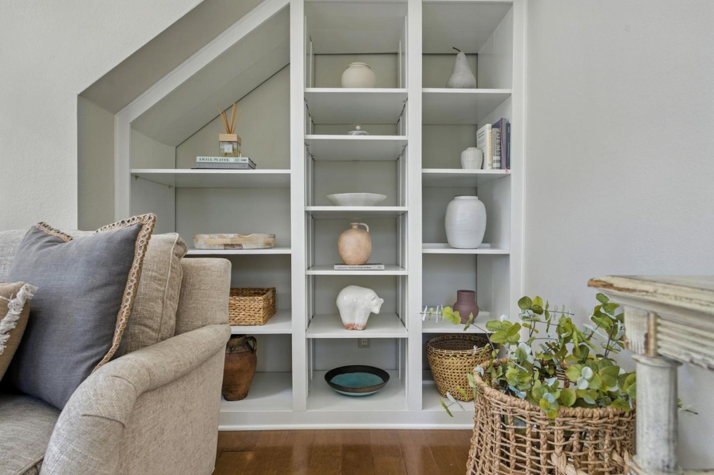 Detail Gallery Image 7 of 42 For 1090 Shoreline Dr, San Mateo,  CA 94404 - 1 Beds | 1/1 Baths