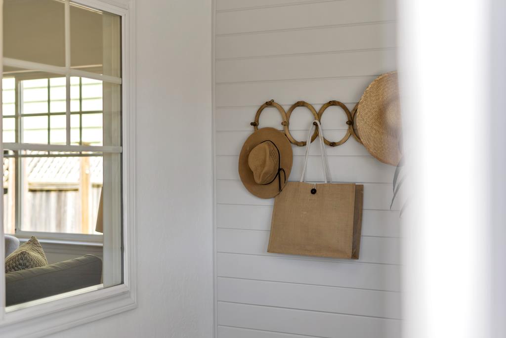 Detail Gallery Image 11 of 37 For 2625 Howe St, Santa Cruz,  CA 95065 - 2 Beds | 1 Baths