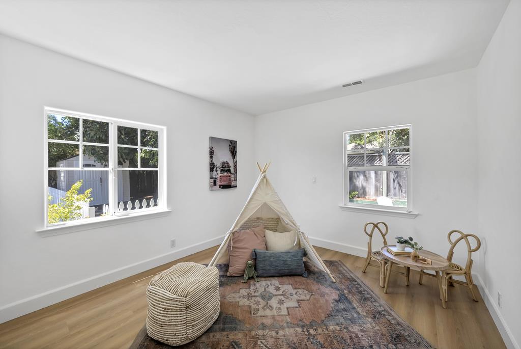 Detail Gallery Image 21 of 37 For 2625 Howe St, Santa Cruz,  CA 95065 - 2 Beds | 1 Baths