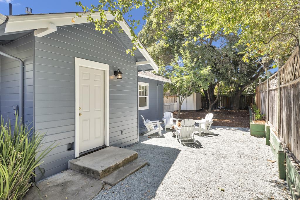 Detail Gallery Image 24 of 37 For 2625 Howe St, Santa Cruz,  CA 95065 - 2 Beds | 1 Baths