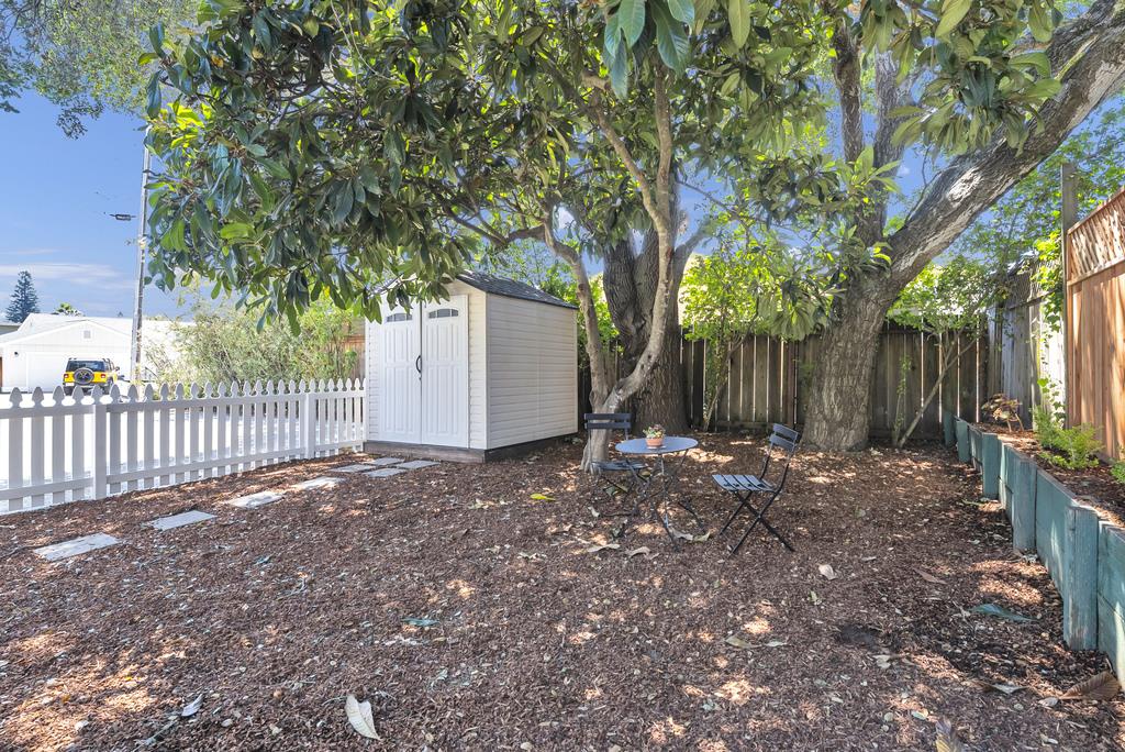 Detail Gallery Image 27 of 37 For 2625 Howe St, Santa Cruz,  CA 95065 - 2 Beds | 1 Baths
