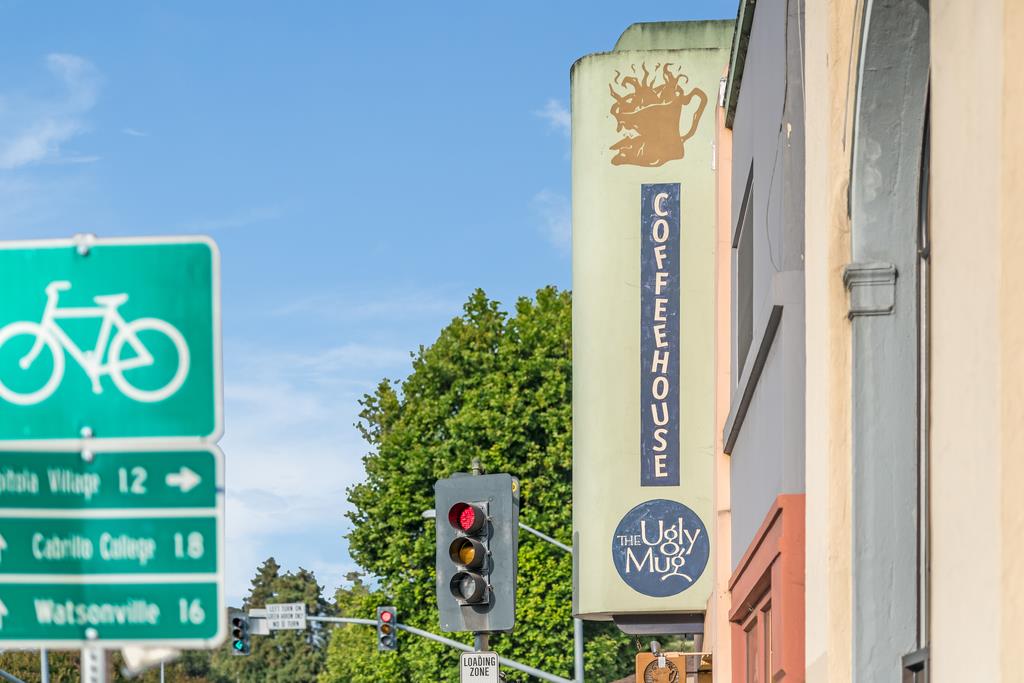 Detail Gallery Image 35 of 37 For 2625 Howe St, Santa Cruz,  CA 95065 - 2 Beds | 1 Baths
