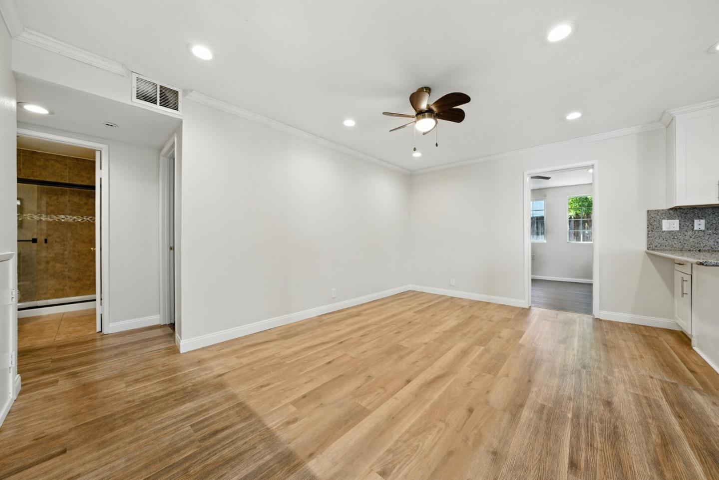 Detail Gallery Image 17 of 30 For 2114 Bennighof Ct, San Jose,  CA 95121 - 4 Beds | 3 Baths