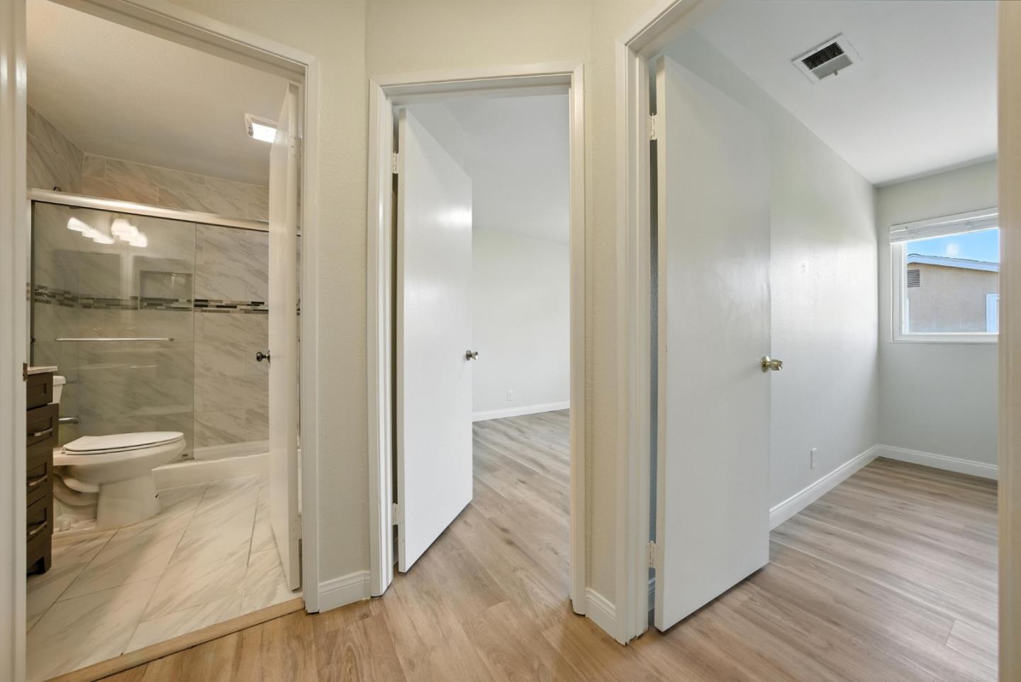 Detail Gallery Image 22 of 30 For 2114 Bennighof Ct, San Jose,  CA 95121 - 4 Beds | 3 Baths
