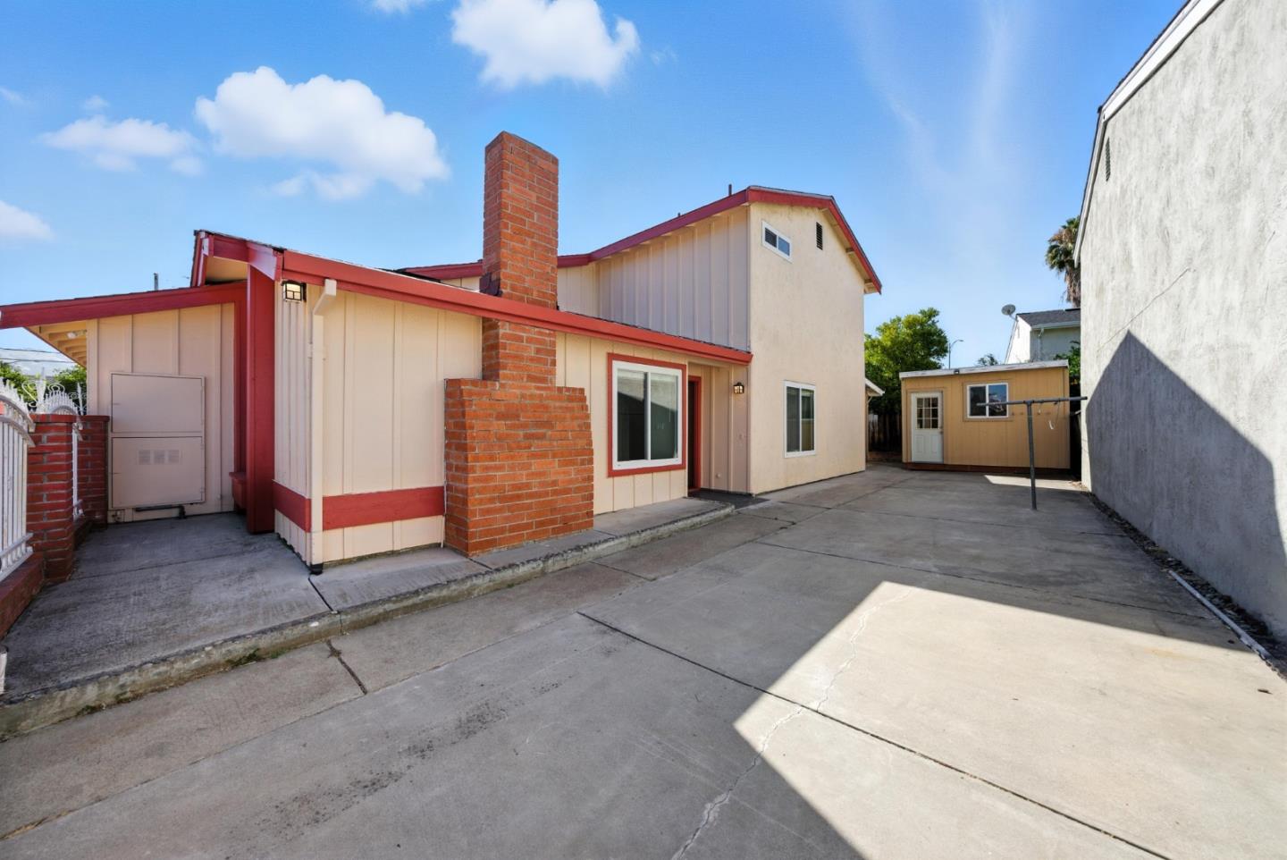 Detail Gallery Image 3 of 30 For 2114 Bennighof Ct, San Jose,  CA 95121 - 4 Beds | 3 Baths