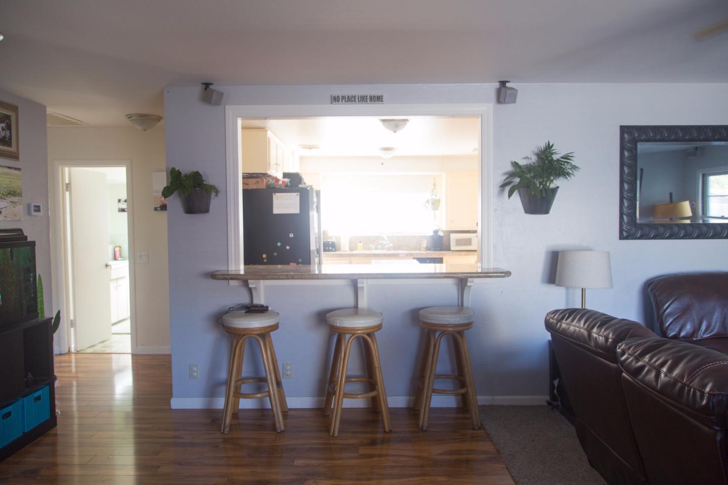 Detail Gallery Image 5 of 21 For 124 Clifford Ave, Watsonville,  CA 95076 - 2 Beds | 1 Baths