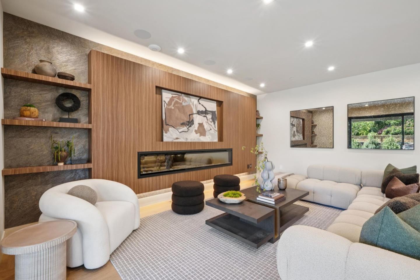 Detail Gallery Image 12 of 77 For 585 Cherry Ave, Los Altos,  CA 94022 - 5 Beds | 5/1 Baths