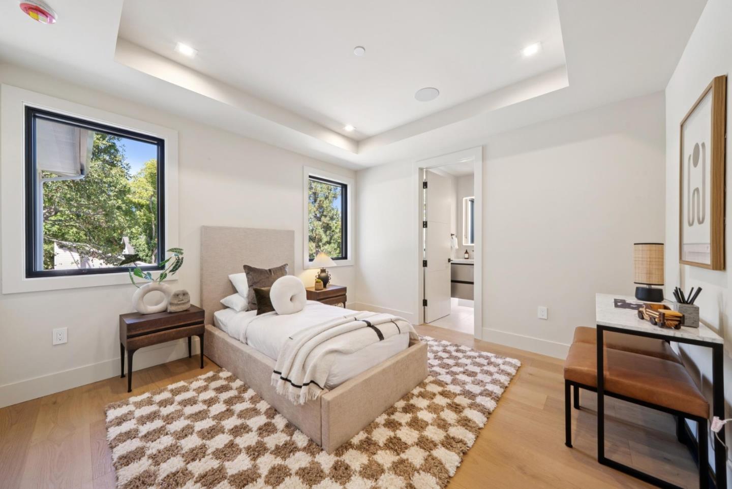 Detail Gallery Image 40 of 77 For 585 Cherry Ave, Los Altos,  CA 94022 - 5 Beds | 5/1 Baths