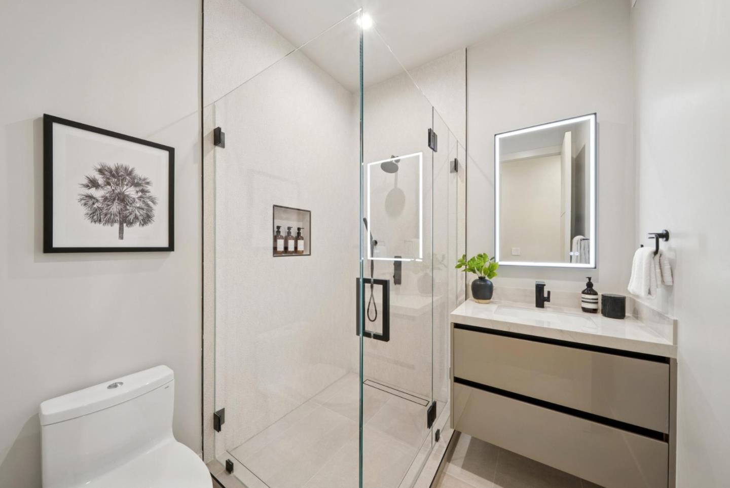 Detail Gallery Image 49 of 77 For 585 Cherry Ave, Los Altos,  CA 94022 - 5 Beds | 5/1 Baths